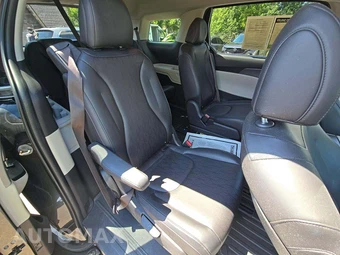 2023 Kia Carnival MPV LX w/ Seat Package 121.7" WB - miniatura 17