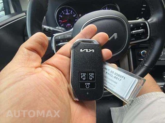 2023 Kia Carnival MPV LX w/ Seat Package 121.7" WB - miniatura 8
