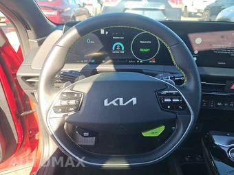 2023 Kia EV6 GT – miniatura 10