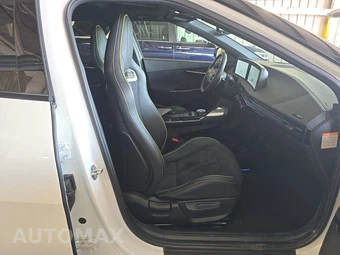 2023 Kia EV6 GT - miniatura 8