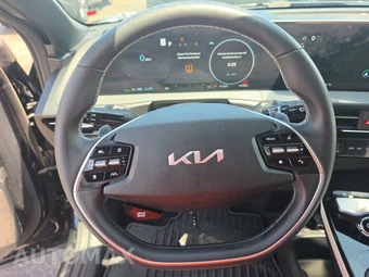 2023 Kia EV6 GT-Line - miniatura 10