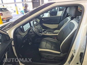 2023 Kia EV6 GT-Line – miniatura 7