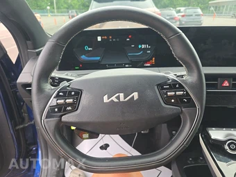 2023 Kia EV6 GT-Line – miniatura 10