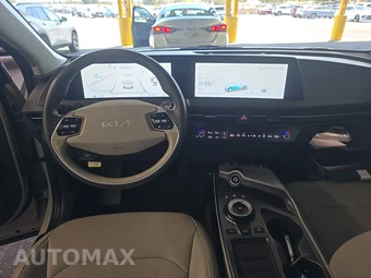 2023 Kia EV6 Wind - miniatura 11