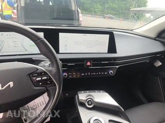 2023 Kia EV6 Wind – miniatura 11