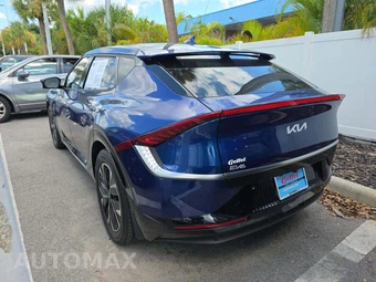 2023 Kia EV6 Wind – miniatura 2