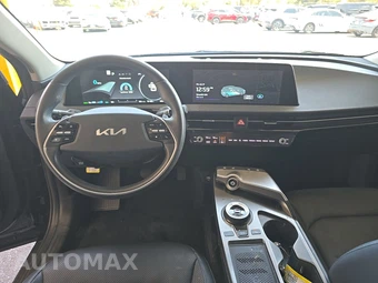 2023 Kia EV6 Wind – miniatura 11