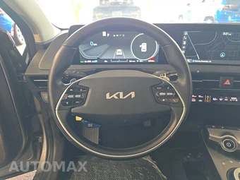 2023 Kia EV6 Wind - miniatura 10