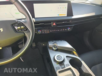 2023 Kia EV6 Wind - miniatura 11