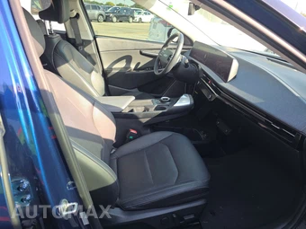 2023 Kia EV6 Wind - miniatura 8