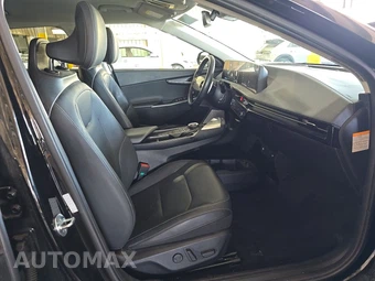 2023 Kia EV6 Wind – miniatura 8