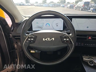 2023 Kia EV6 Wind – miniatura 10