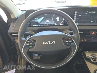 2023 Kia EV6 Wind - miniatura 10