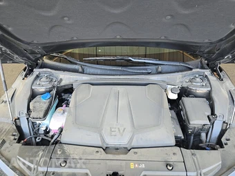 2023 Kia EV6 Wind - miniatura 15