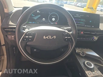 2023 Kia EV6 Wind – miniatura 10