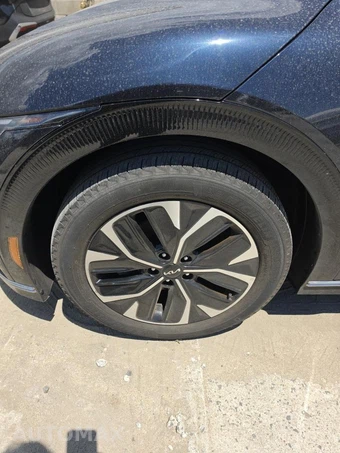 2023 Kia EV6 Wind – miniatura 17