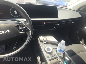 2023 Kia EV6 Wind - miniatura 11