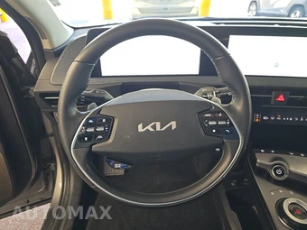 2023 Kia EV6 Wind - miniatura 10