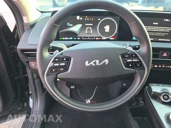 2023 Kia EV6 Wind - miniatura 10
