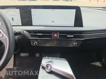 2023 Kia EV6 Wind - miniatura 11