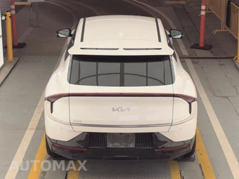 2023 Kia EV6 Wind - miniatura 5