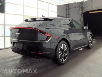 2023 Kia EV6 Wind - miniatura 4