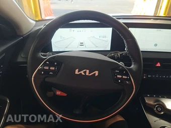 2023 Kia EV6 Wind - miniatura 10