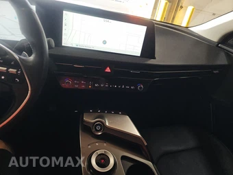 2023 Kia EV6 Wind - miniatura 11