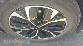 2023 Kia EV6 Wind - miniatura 28