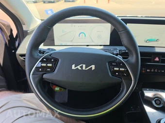 2023 Kia EV6 Wind - miniatura 10