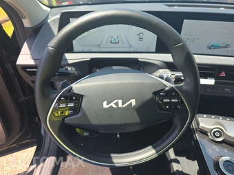 2023 Kia EV6 Wind – miniatura 10