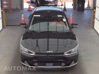 2023 Kia EV6 Wind – miniatura 2