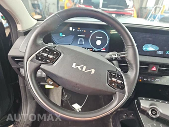 2023 Kia EV6 Wind - miniatura 10