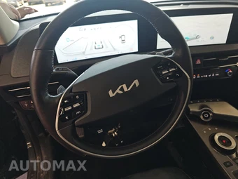 2023 Kia EV6 Wind - miniatura 10