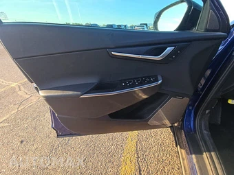 2023 Kia EV6 Wind - miniatura 9