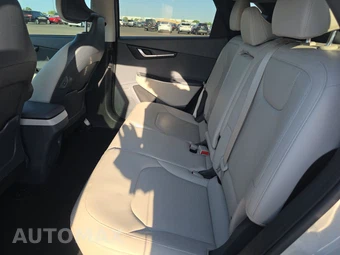 2023 Kia EV6 Wind - miniatura 13
