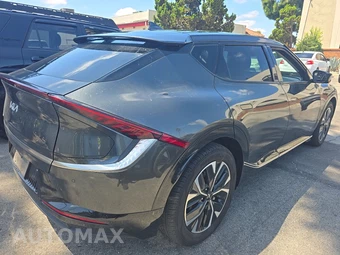 2023 Kia EV6 Wind - miniatura 4