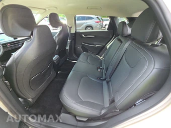 2023 Kia EV6 Wind - miniatura 13