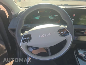 2023 Kia EV6 Wind - miniatura 10