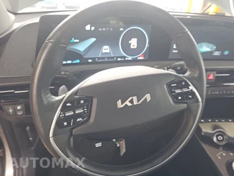2023 Kia EV6 Wind – miniatura 10