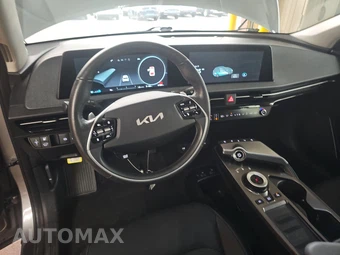 2023 Kia EV6 Wind – miniatura 11