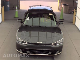 2023 Kia EV6 Wind - miniatura 2