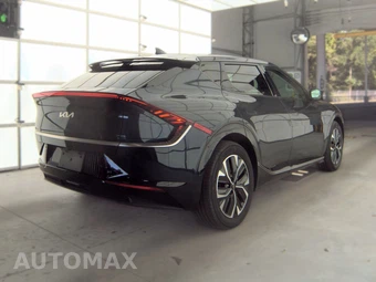 2023 Kia EV6 Wind - miniatura 4