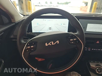 2023 Kia EV6 Wind - miniatura 10