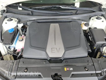 2023 Kia EV6 Wind - miniatura 15