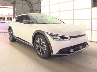 2023 Kia EV6 Wind - miniatura 3