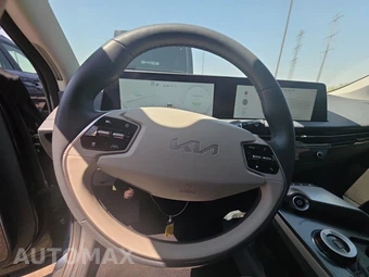 2023 Kia EV6 Wind - miniatura 10