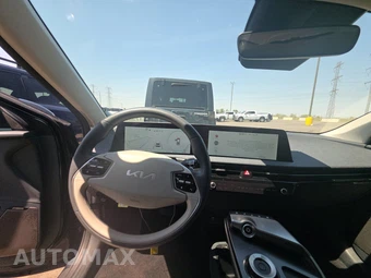 2023 Kia EV6 Wind - miniatura 11