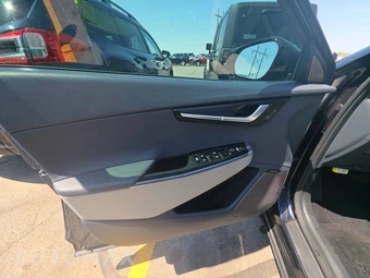 2023 Kia EV6 Wind - miniatura 9