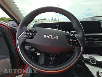 2023 Kia EV6 Wind – miniatura 10